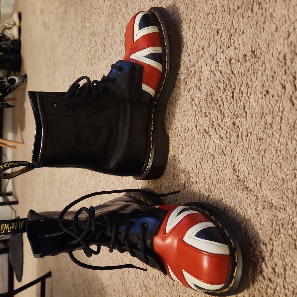 Women's boots
